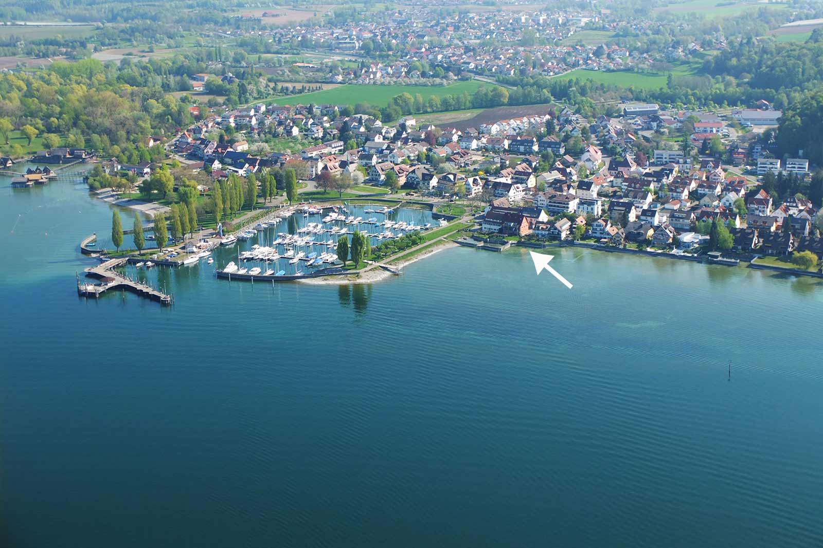Ferienwohnung Bodensee - Luftaufnahme Uhldigen - Fischerhaus, Hafen